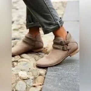 Anthropology Corso Como Slip- On Brown/ Taupe
Ankle Leather Boot Sz 10 Side Cut